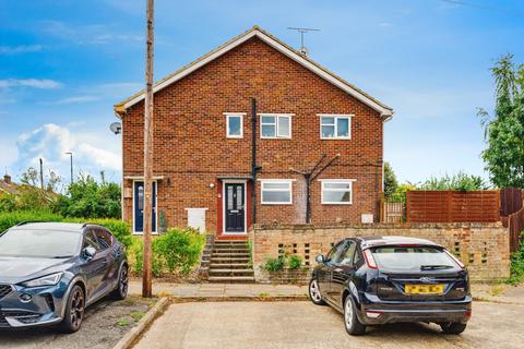 2 bedroom maisonette for sale, Glebelands, Crayford, Dartford, DA1