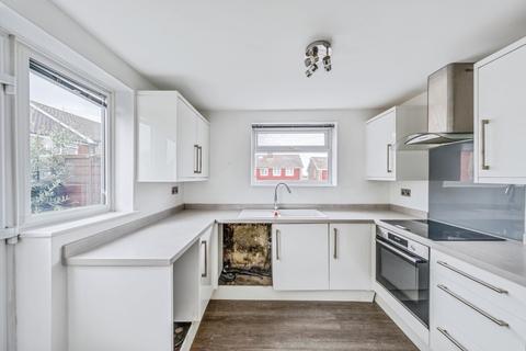 2 bedroom maisonette for sale, Glebelands, Crayford, Dartford, DA1