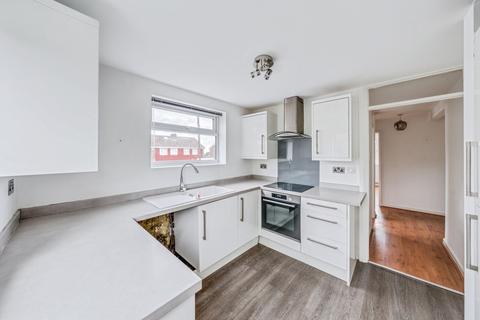 2 bedroom maisonette for sale, Glebelands, Crayford, Dartford, DA1