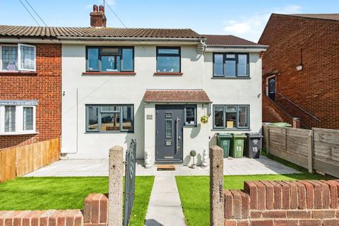 undefined, Betsham Road, SWANSCOMBE, Kent, DA10
