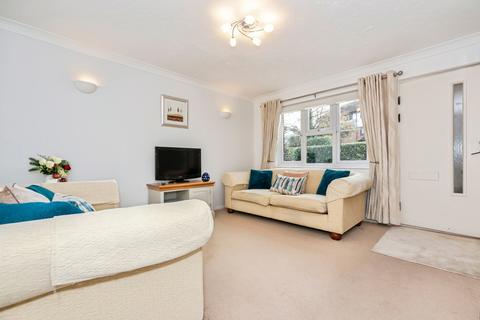 undefined, Griffin Walk, Greenhithe, Kent, DA9