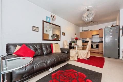 2 bedroom flat for sale, Clovelly Place, GREENHITHE, Kent, DA9