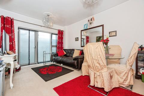 2 bedroom flat for sale, Clovelly Place, GREENHITHE, Kent, DA9