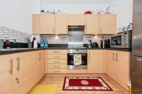 2 bedroom flat for sale, Clovelly Place, GREENHITHE, Kent, DA9