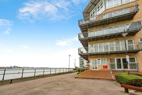 1 bedroom flat for sale, Portland Place, GREENHITHE, Kent, DA9
