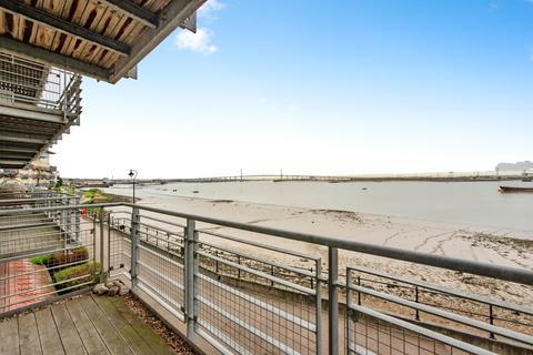 1 bedroom flat for sale, Portland Place, GREENHITHE, Kent, DA9