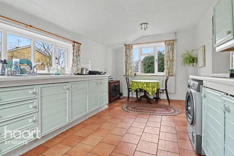 4 bedroom detached house for sale, Bridge Street, Wistow