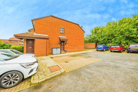 2 bedroom maisonette for sale, Unicorn Walk, GREENHITHE, Kent, DA9