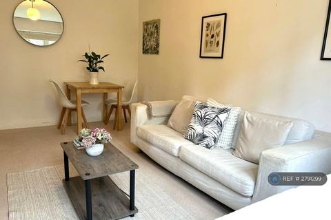 1 bedroom flat to rent, Pattison House, London, SE1