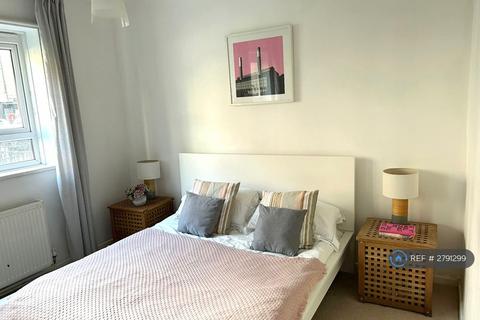 1 bedroom flat to rent, Pattison House, London, SE1