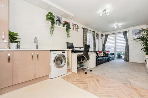 2 bedroom flat for sale, Larner Road, ERITH, Kent, DA8