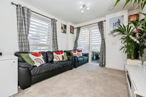 2 bedroom flat for sale, Larner Road, ERITH, Kent, DA8