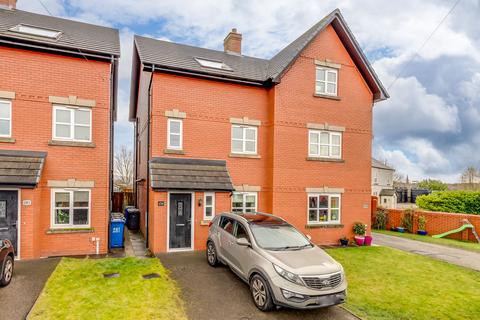 4 bedroom semi-detached house for sale, Preston Road, Wigan WN6