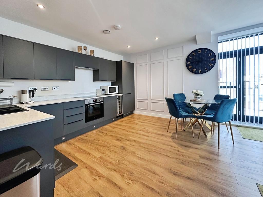 Queen 60 kitchen ...