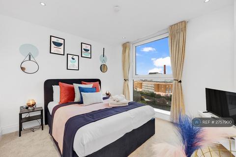 3 bedroom flat to rent, Thames Point, London, SW6