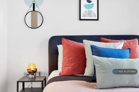 3 bedroom flat to rent, Thames Point, London, SW6