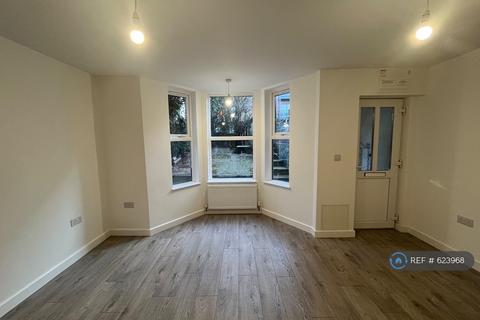 1 bedroom flat to rent, Stoke Road, Slough, SL2
