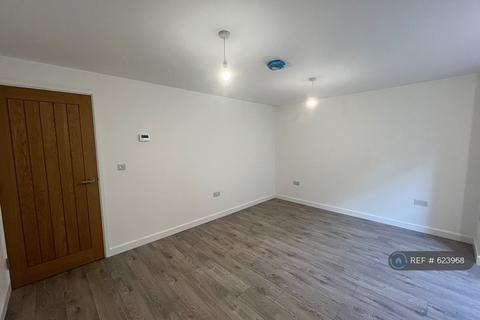 1 bedroom flat to rent, Stoke Road, Slough, SL2