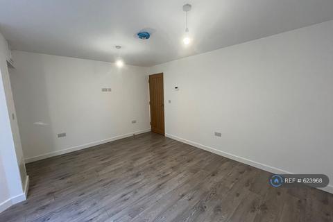 1 bedroom flat to rent, Stoke Road, Slough, SL2