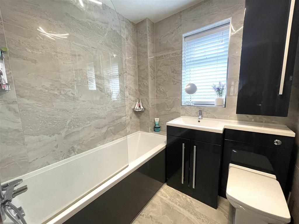 Bathroom.jpeg