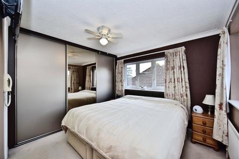 4 bedroom detached house for sale, Harvesters Way, Weavering, Maidstone, Kent, ME14