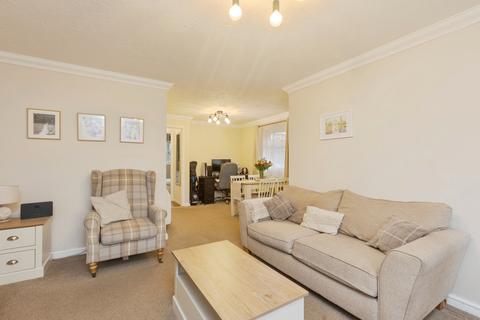 1 bedroom flat for sale, Trinity Road, Gravesend, Kent, DA12