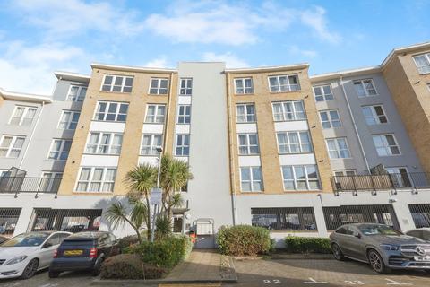 1 bedroom flat for sale, Admirals Way, Gravesend, Kent, DA12