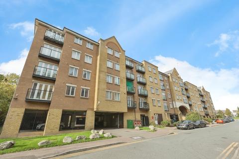 1 bedroom flat for sale, Black Eagle Drive, Northfleet, Gravesend, Kent, DA11