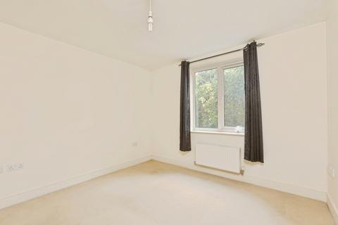 1 bedroom flat for sale, Black Eagle Drive, Northfleet, Gravesend, Kent, DA11
