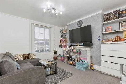 2 bedroom flat for sale, Parrock Street, Gravesend, Kent, DA12