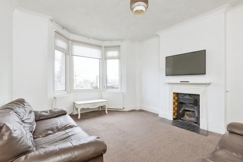 3 bedroom end of terrace house for sale, High Street, GRAVESEND, Kent, DA11