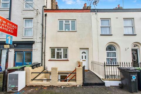 Wellington Street, GRAVESEND, Kent, DA12
