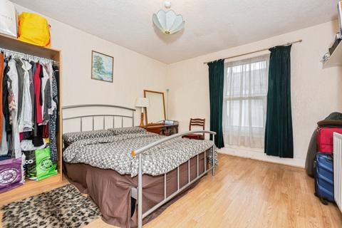 3 bedroom terraced house for sale, Lower Range Road, Gravesend, Kent, DA12