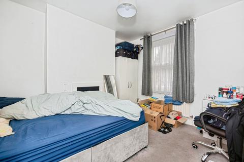 4 bedroom terraced house for sale, Peacock Street, GRAVESEND, Kent, DA12