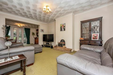 2 bedroom bungalow for sale, Dobson Road, Gravesend, Kent, DA12