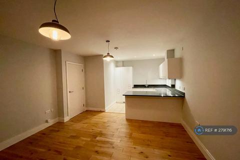 undefined, Priors Barn House, Worcester Park, KT4