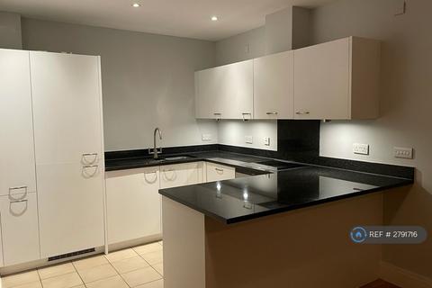 undefined, Priors Barn House, Worcester Park, KT4