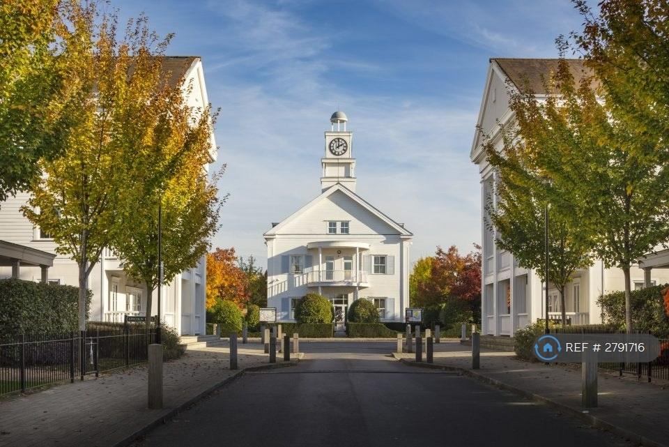 Hamptons Main Square
