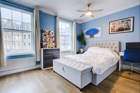undefined, Islington Green, London, N1