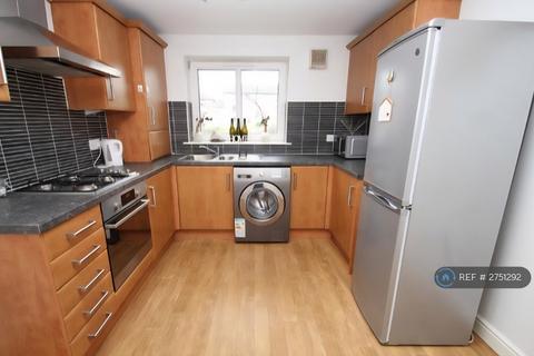 2 bedroom flat to rent, Saracen Street, Glasgow, G22