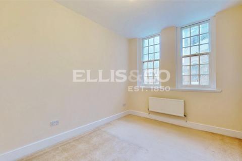 2 bedroom apartment to rent, Chevy Road, Southall, UB2