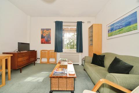 2 bedroom flat for sale, Eastdown Park, London, SE13
