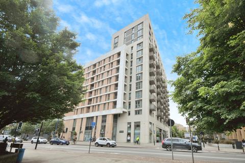 Loampit Vale, London, SE13