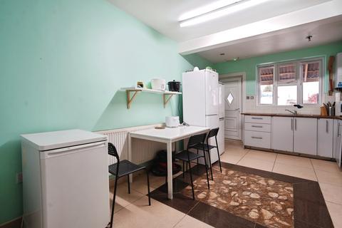 5 bedroom flat for sale, Loampit Hill, London, SE13