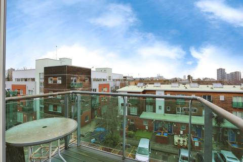 2 bedroom flat for sale, Evan Cook Close, London, SE15