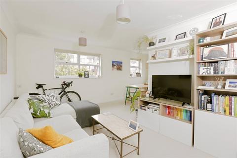 Grenard Close, London, SE15