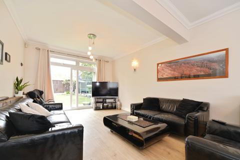 3 bedroom detached house for sale, Woodyates Road, London, SE12