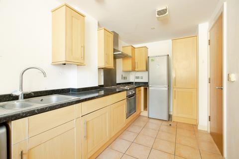 3 bedroom flat for sale, Banning Street, London, SE10