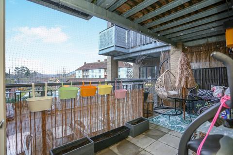 1 bedroom flat for sale, Rectory Field Crescent, London, SE7