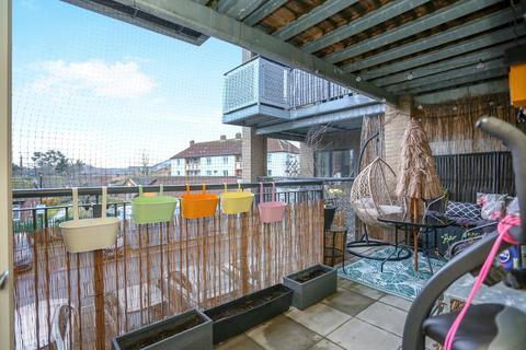 1 bedroom flat for sale, Rectory Field Crescent, London, SE7